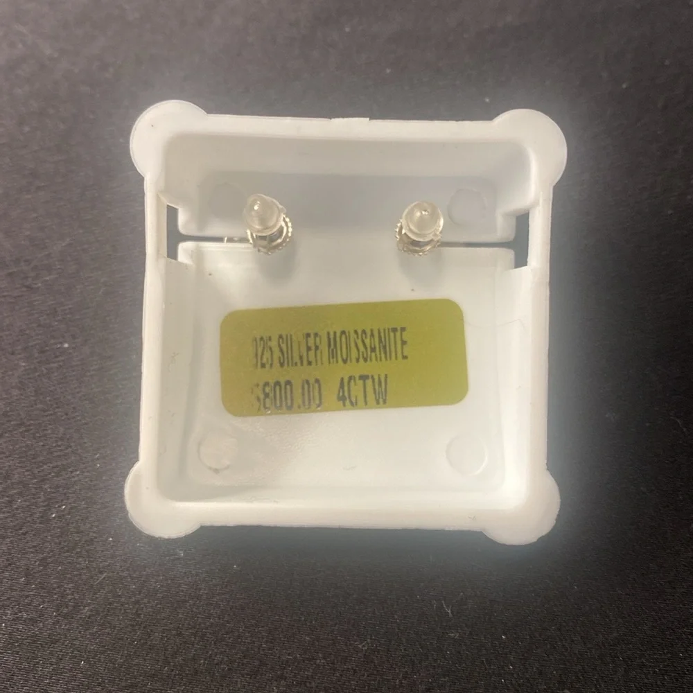 Massive lot of 100 pieces .925 silver with Zirconia, Moissanite, 10k gold - Picture 15 of 17